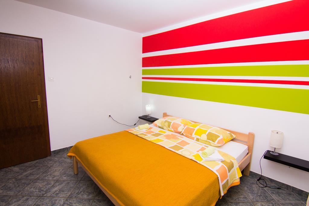 Apartmani Zuzic Krk Town Room photo