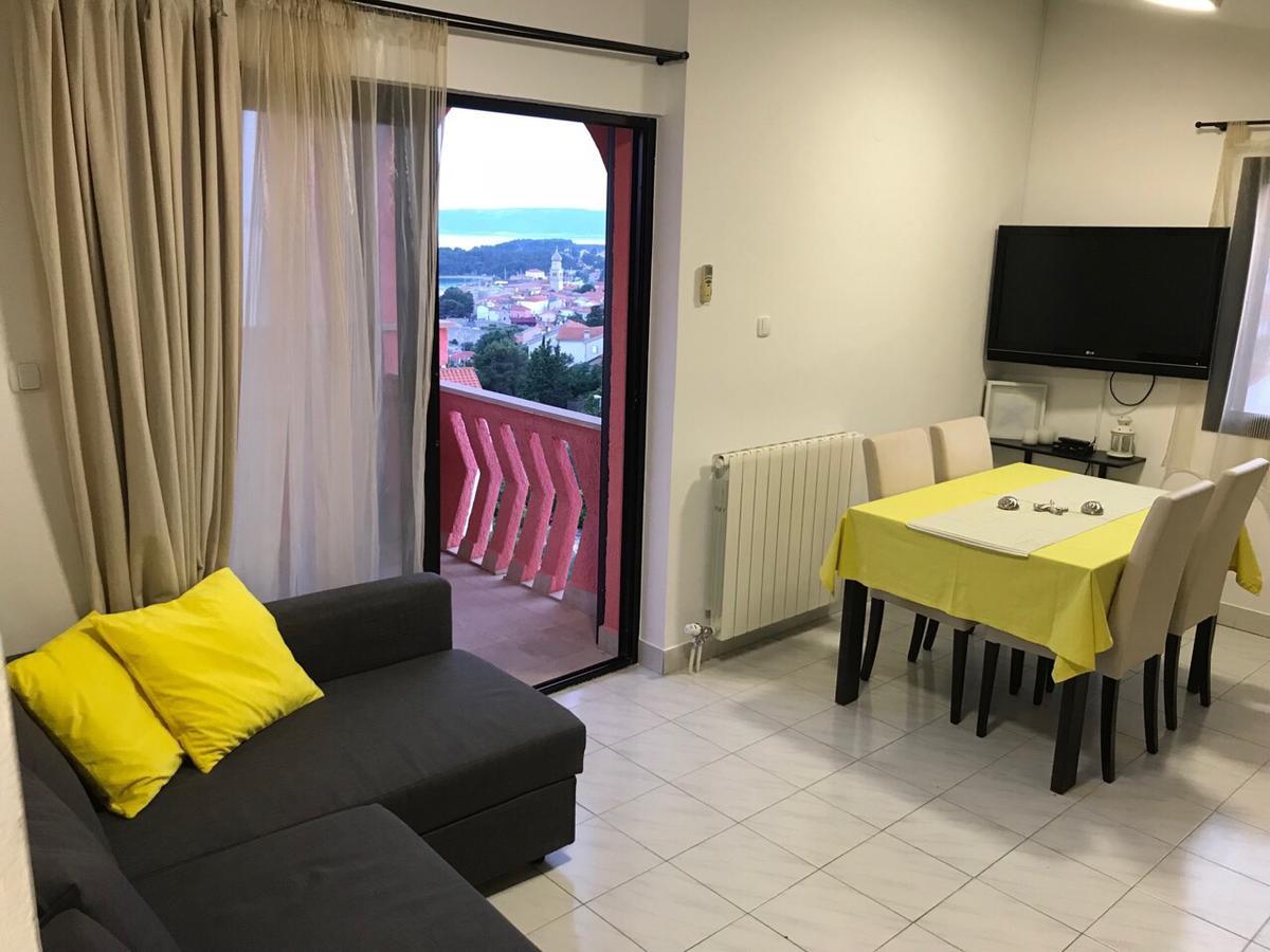 Apartmani Zuzic Krk Town Exterior photo